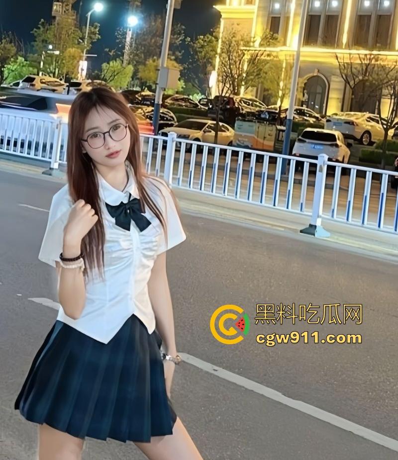 东北大学大一母狗【赵一奕】身穿情趣装和男友疯狂做爱，无套爆操谁知私下是条饥渴母狗！-2