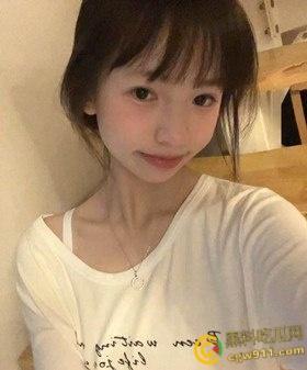 武汉纺织大学【徐思洁】 ，做爱时为寻求刺激找人语音通话，清纯学妹深喉口交，情趣内衣捆绑调教，简直骚到没边！