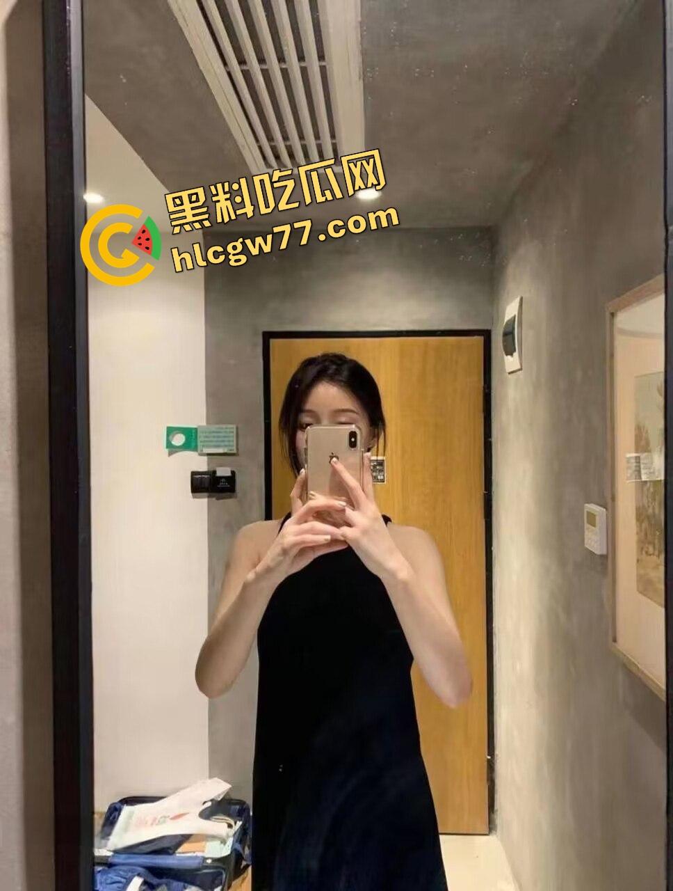 温州舞蹈老师『赵媛媛』白月光脸蛋，骚到撅屁股掰穴露粉肉，被金主当车震狗操翻！