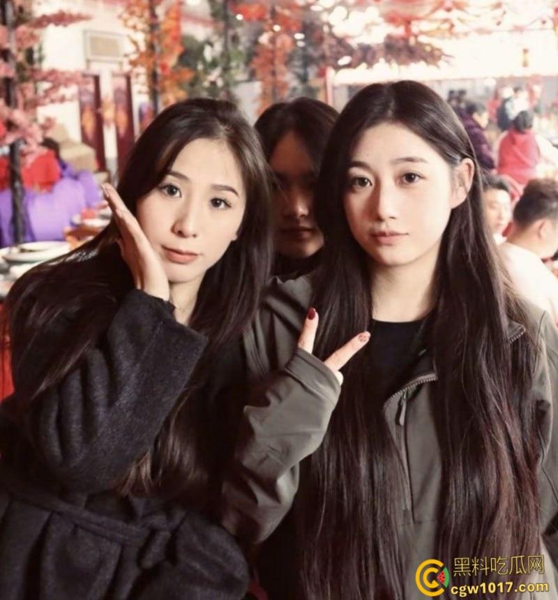 山西科技大学高颜值校花【张佳慧】性爱视频曝光，肥臀翘得像蜜桃，男友狠干嫩穴浪叫连连高潮不止！-2