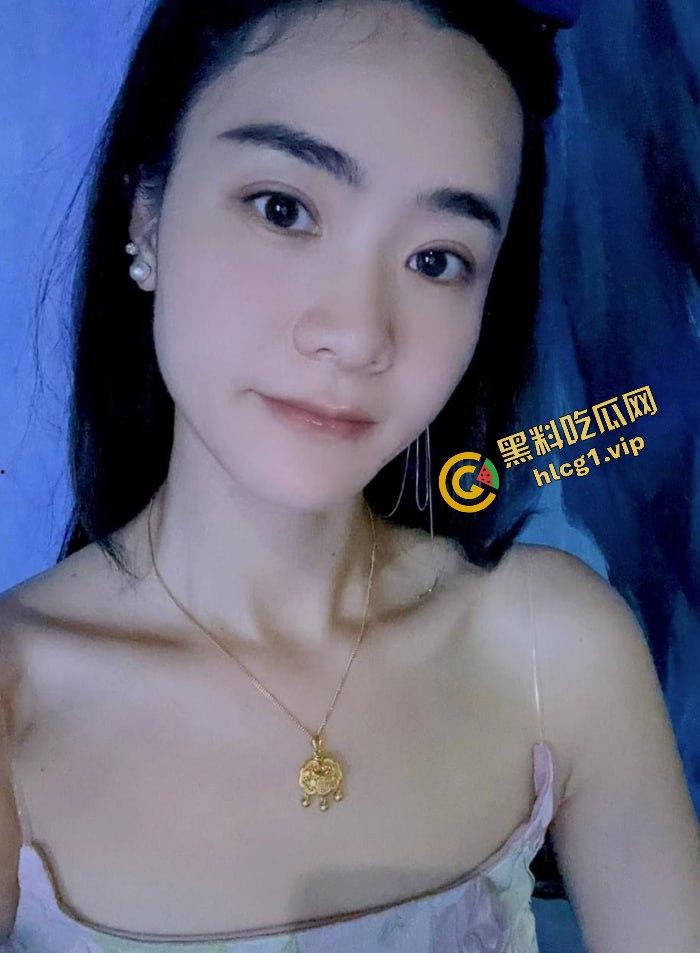 健身房会员 骚贱母狗『李妤』练就一身炮架身材 吃顿饭就能中出爆操!-2