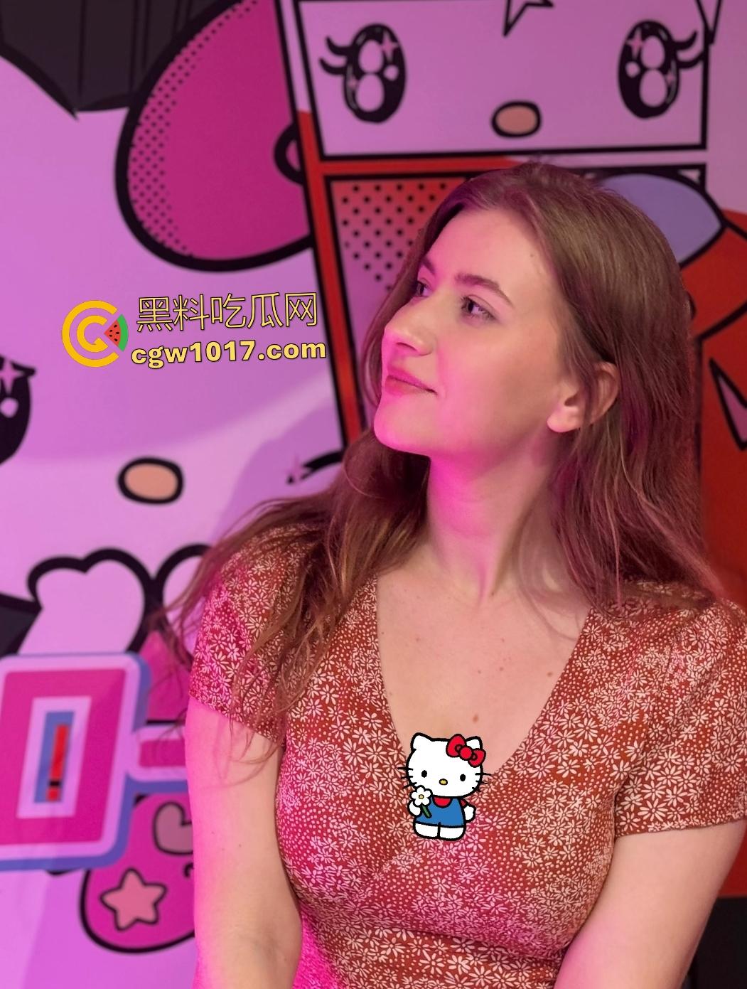 外国美女K9人形犬调教，男友捆绑巨型震动棒固定折磨骚逼，喷酒仪式感满满，戴护目镜倒热饮烫身毫不叫唤！-5