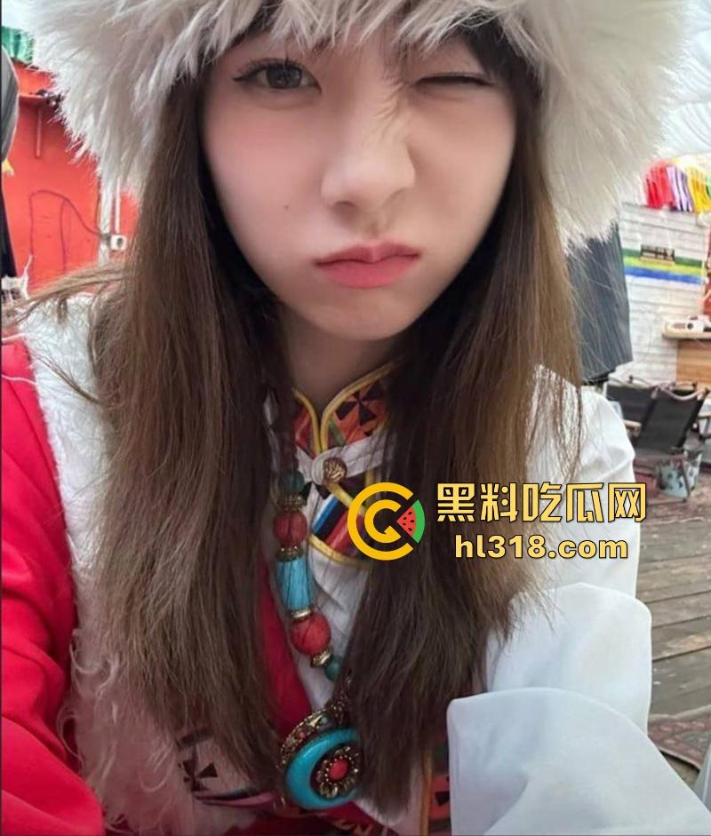 黑龙江清纯女母狗【许真福】无私奉献，提供小穴私拍图，供瓜友欣赏学习，为黑料的生物课“添砖加瓦”！-7