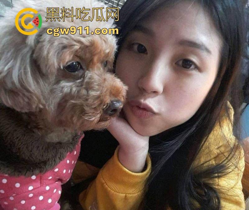 广东巨乳骚妻母狗【李月妍】私密视频分手后曝光，臀浪翻滚间淫水四溅，D杯巨乳骑乘欲望强烈！