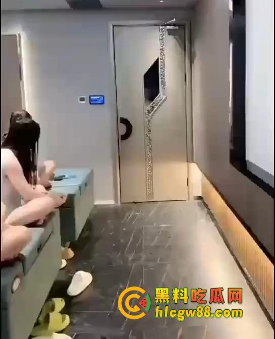 东莞碧海蓝天技师培训内部画面流出，台上一个钟，台下十年功，技师到底怎么炼成的？