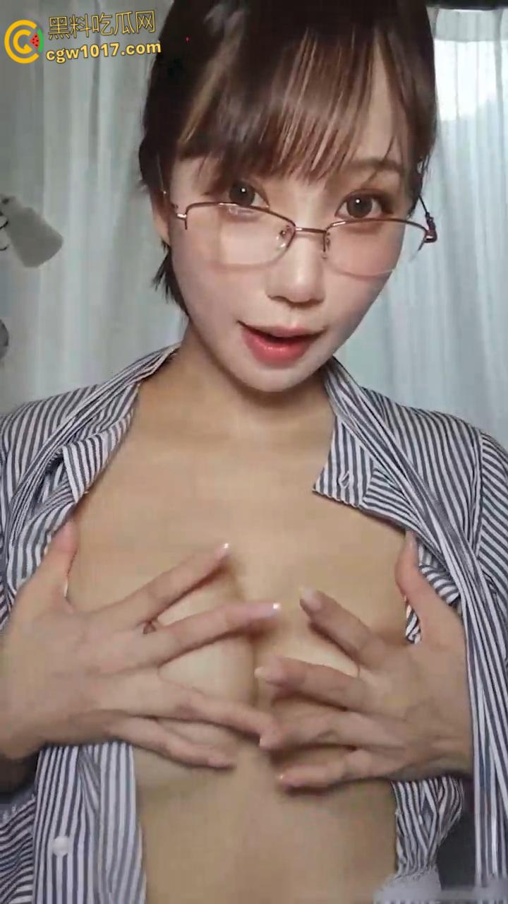 日本极品御姐女优【香月怜】绝美颜值白嫩豪乳，大长腿白嫩诱惑，白虎蜜穴紧致，道具狂桶白虎蜜穴淫水流淌！-7