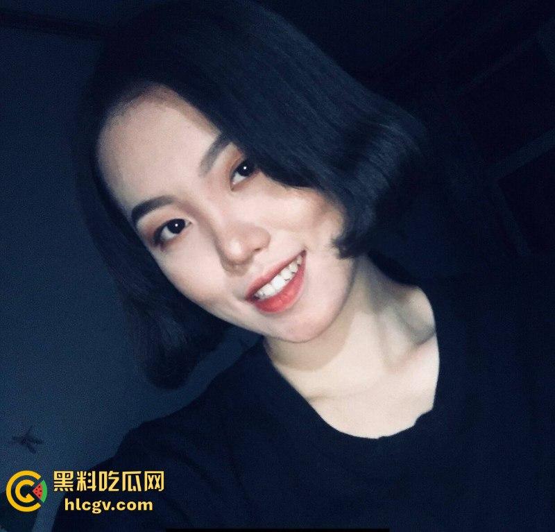 北京房山区人妻【孙晔子】被曝以房租为由要挟男租客上床 京姐发骚 玩坏打工人的腰!-3