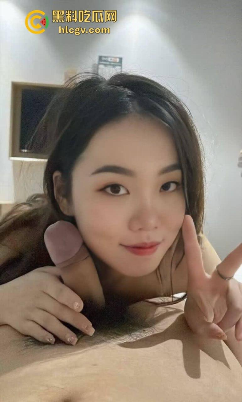 北京房山区人妻【孙晔子】被曝以房租为由要挟男租客上床 京姐发骚 玩坏打工人的腰!-7