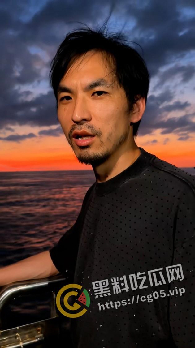 全网千万粉丝主播【铁头】直播自爆自己的嫖娼经历 还洋洋得意说男人都嫖过  人设崩塌 账号封禁 直播切片流出-7