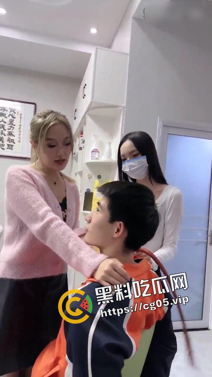 经典永流传-牙高高 大街上抓男高中生调教三部曲合一 可怜的未经世事的小男孩被坏女人玩弄-10