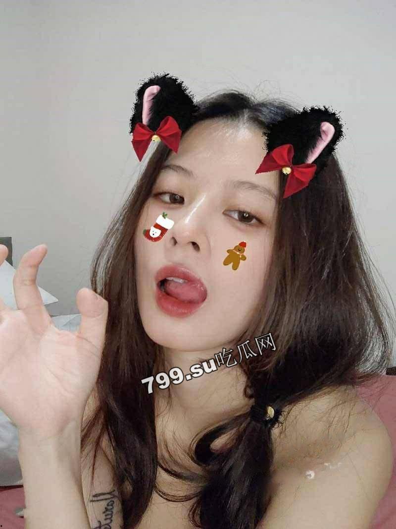 精品泄密!四位美女小姐姐私密视频流出 均有露脸 玩的就是真实-8