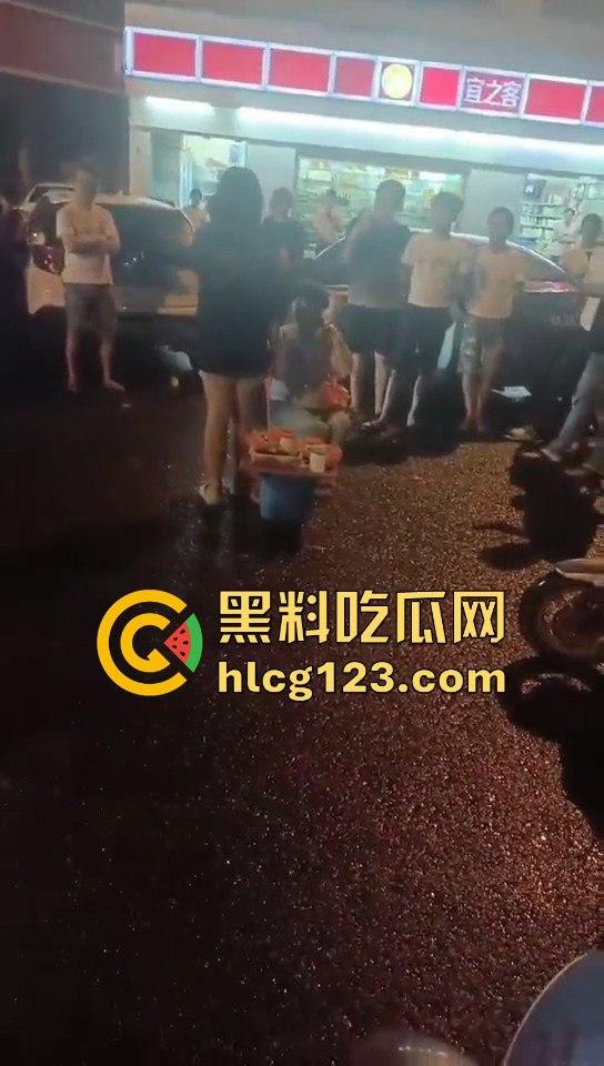 港片看多了吧!海口小姑娘也学抢劫,真以为自己是大哥啊?-2