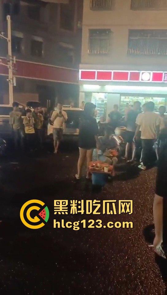 港片看多了吧!海口小姑娘也学抢劫,真以为自己是大哥啊?-6