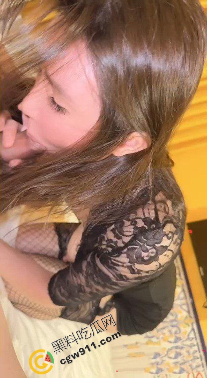 杭州顶级美模【许丽飞】因贷款压身,选择下海卖身,魅惑客户吞吐巨枪,红肿臀部遭猛插,淫水四溢,乐此不疲。-4