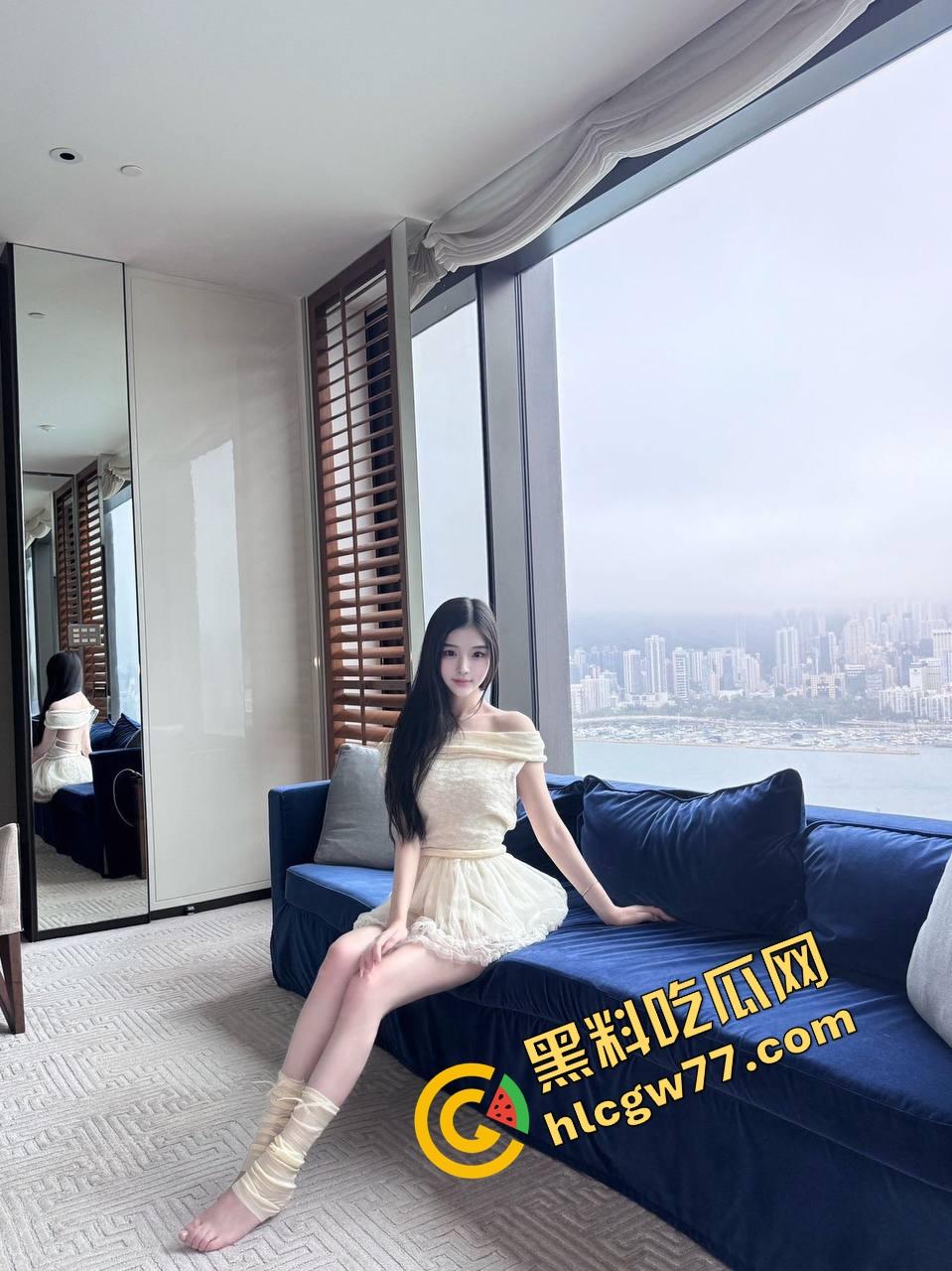 绿帽男爆料自家骚妻,19cm鸡巴酒店房内狂操暴露母狗本性,腿张成M型爽到抽搐!-5