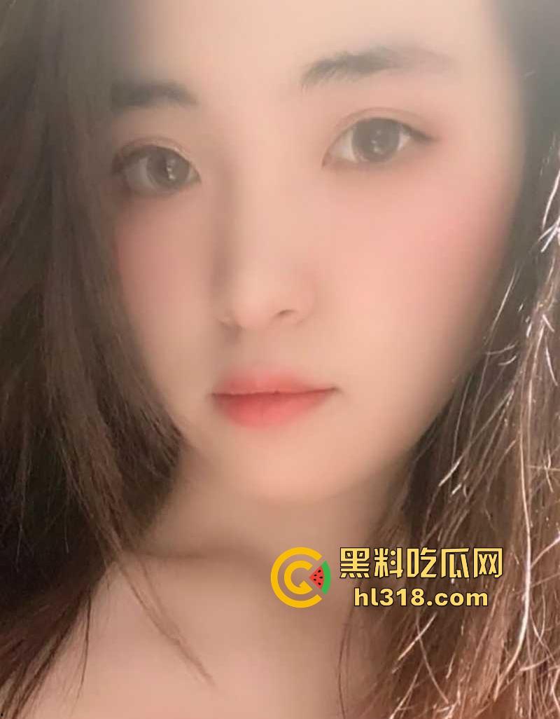 长沙极品熟女【李希希】欲求不满的出轨约炮, 穿着不同的情趣装跟炮友做爱打卡,叫床声淫荡勾人!-2