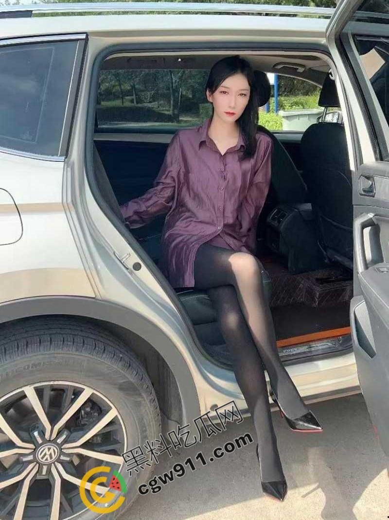 海角大神真实姐弟乱伦历程!回程路上车里跳蛋自慰疯狂勾引,大屌猛操姐姐小嘴,内射喉咙深处-4