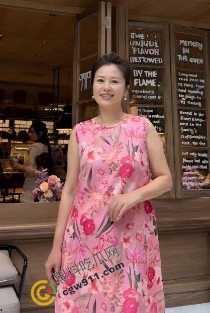 海角乱伦大神！大胸嫂子会喷水，微醺状态中的嫂子，骚逼狂野，敏感异常，高潮连连失禁