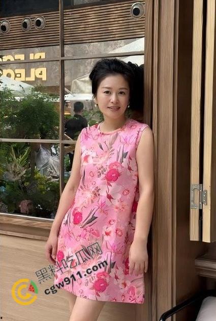 海角乱伦大神!大胸嫂子会喷水,微醺状态中的嫂子,骚逼狂野,敏感异常,高潮连连失禁-2