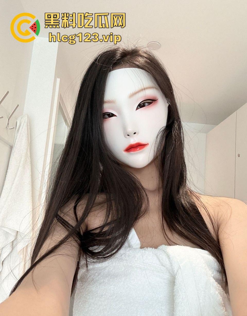 情侣嫩模SadMiss私拍泄密！面具加极品身材，吓人又撩人！