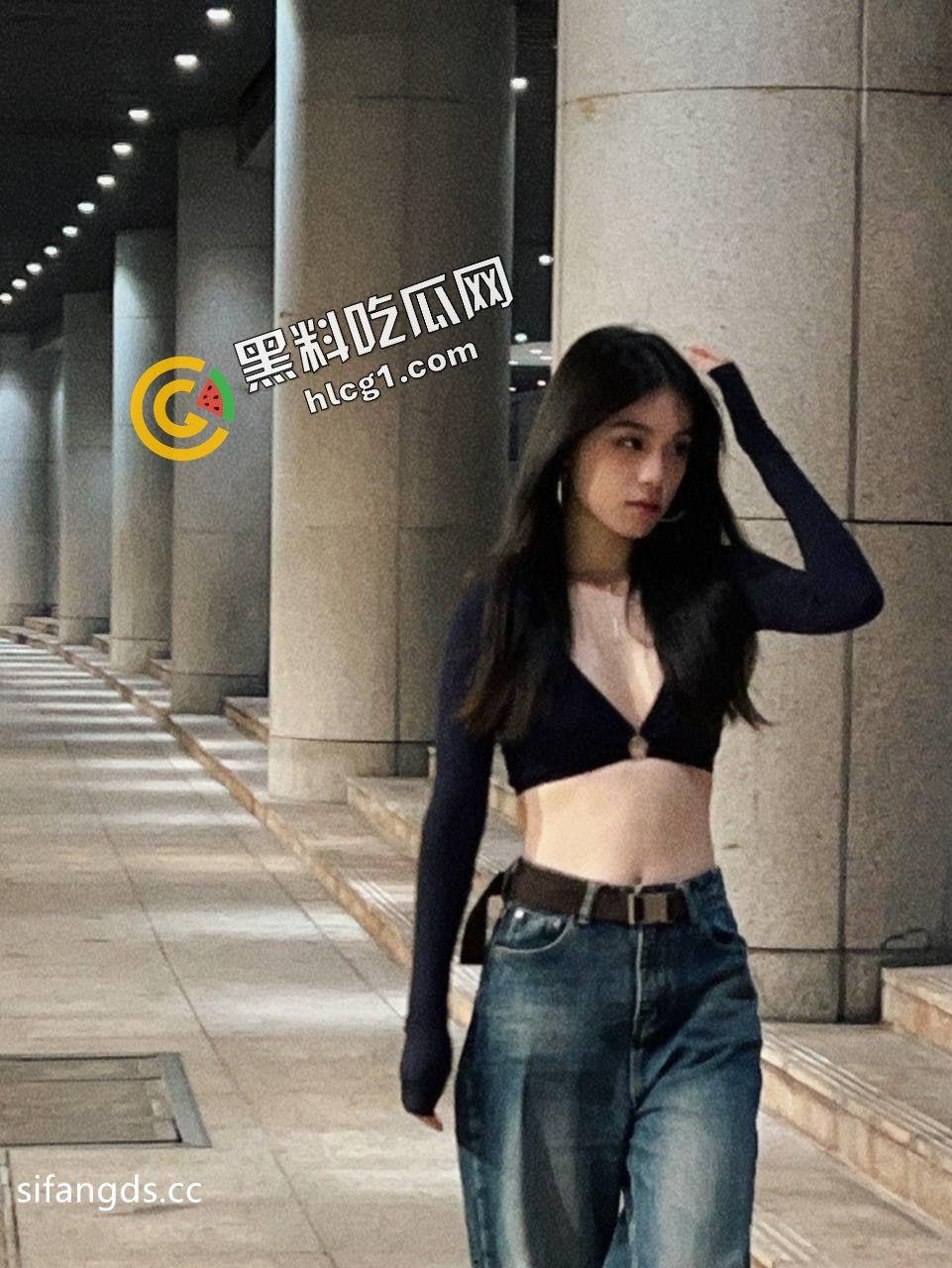 广州美术学院『孙韵婷』骚货 在镜子前被男友猛怼后入 记录骚样视频流出-3