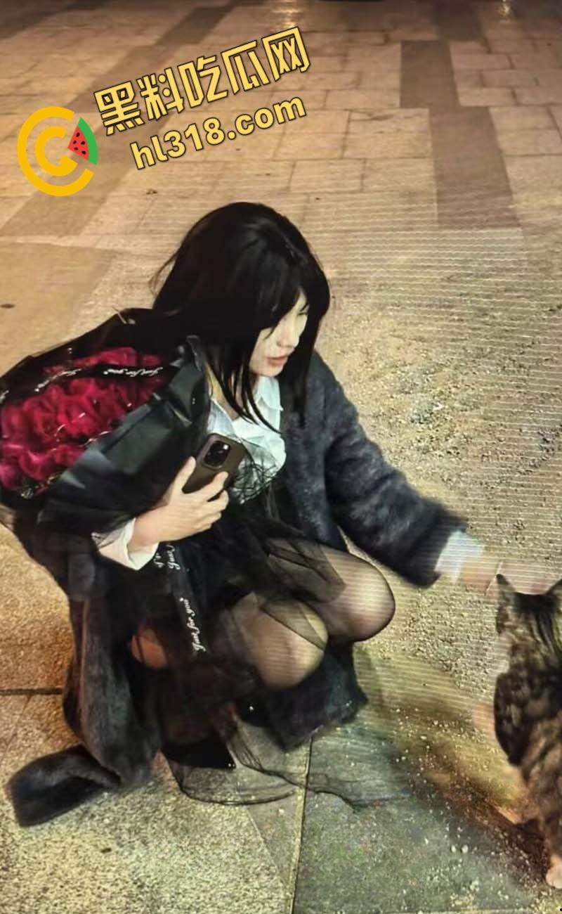 广东性感短发嫩妹【舒雅】,与男友做爱自拍分手后惨遭曝光,丰满翘臀母狗被后入爆操,完美露脸表情诱惑 !-3