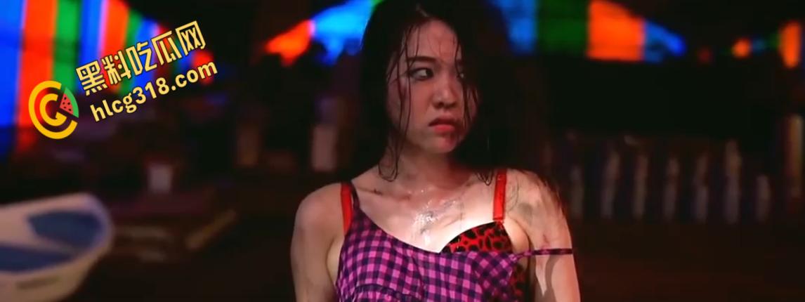 韩国三级《偷窥的欲望》，美乳少妇窗前脱衣自摸，勾得偷窥哥冲门猛干，强推人妻淫水四溅 ！-3