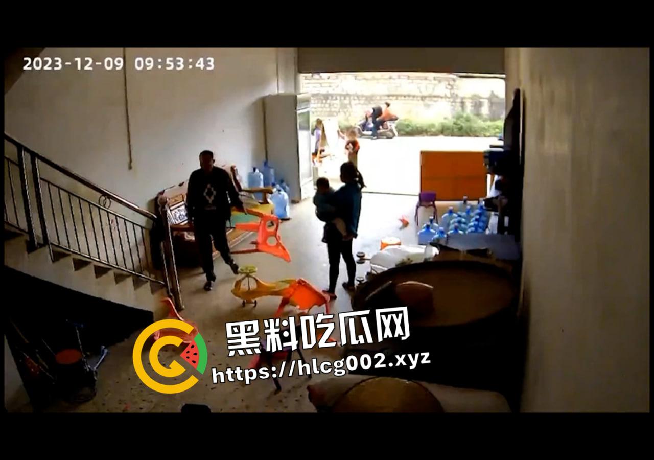 家暴合集！劲夫高光时刻 拳打脚踢 刀枪棍棒 神似武林比武现场-3