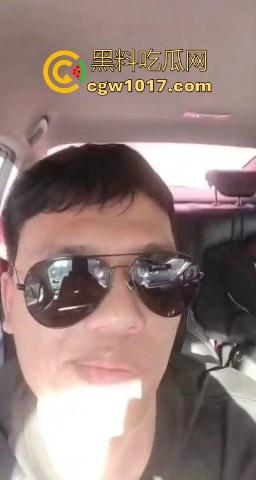 滴滴司机接单2个醉酒的妹子直扑酒店开房，迷迷糊糊状态下双飞深喉，只恨当时的自己没长两个鸡吧！