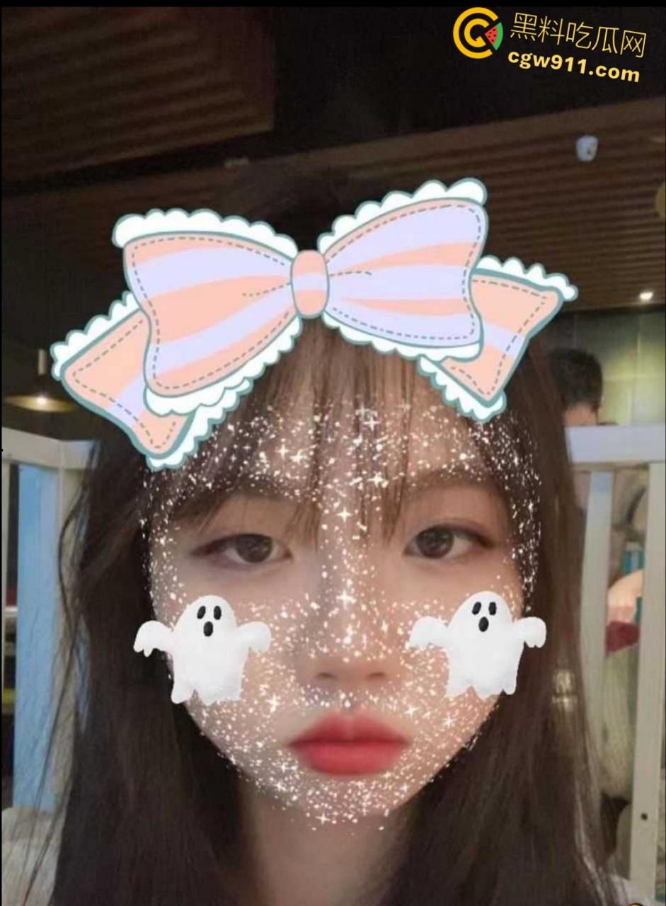 湖南农业大学反差母狗【王弈晴】，外表清纯巨乳嫩妹，私底下超级风骚，叫床声音十分好听，还喜欢口爆吞精！