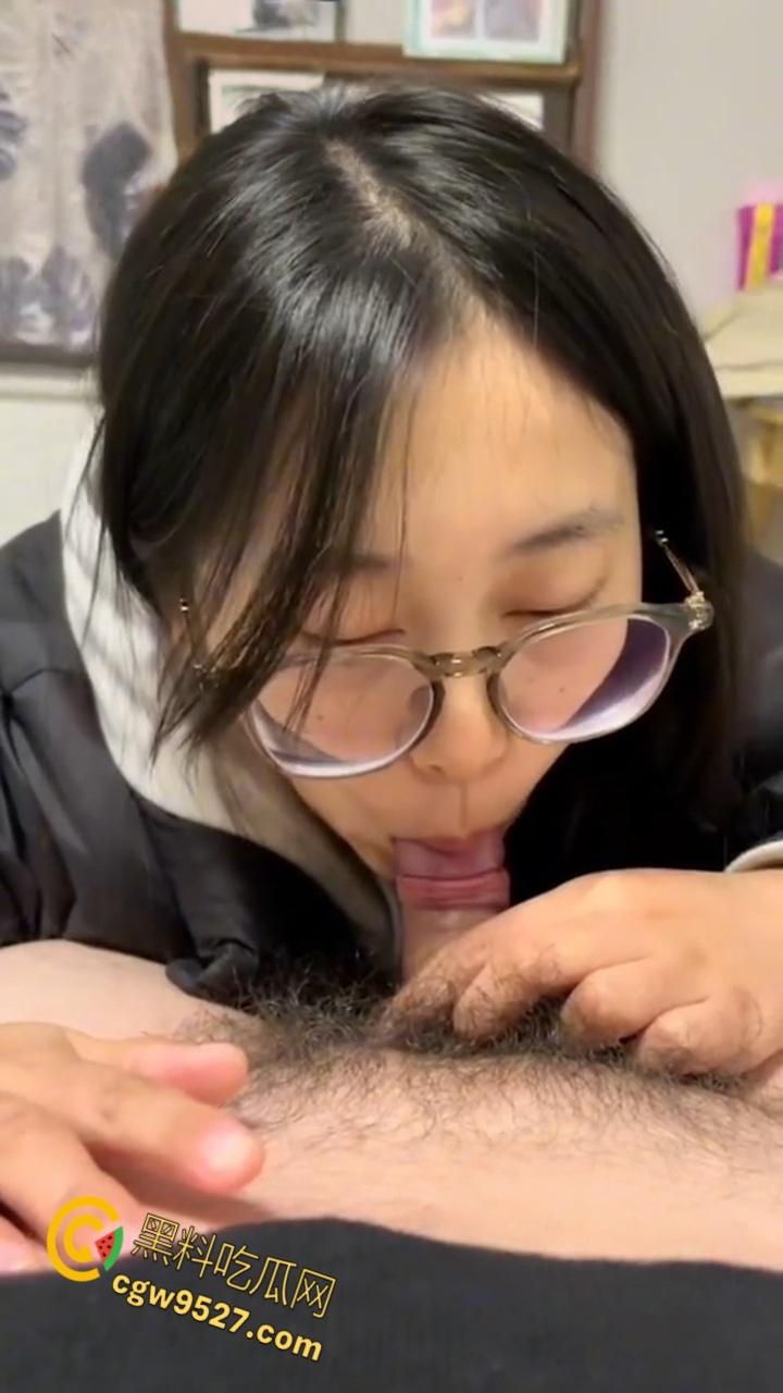 北京理工大学大二学妹【刘茹】,天天晒学生清纯人设,背地到处撩骚约炮,晚上酒店被金主疯狂爆操 !-7