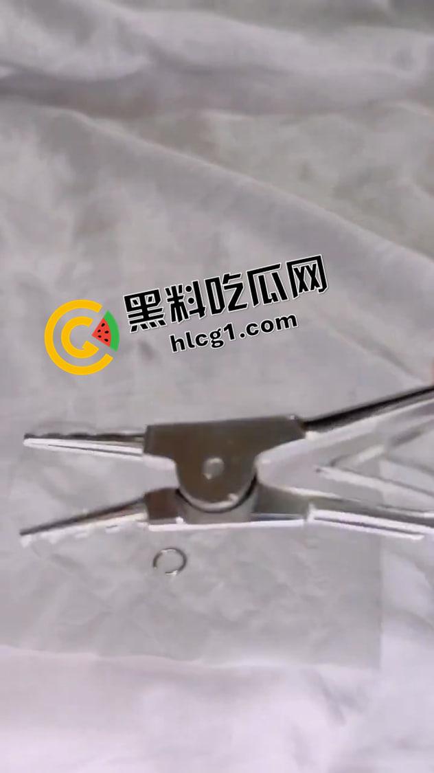 阴环的正确使用方法！高清演示 粉嫩小穴怎么带上奴隶阴环  学会了就快去实践吧