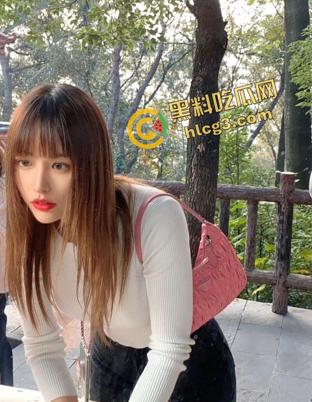 91顶级淫荡人妻『小蓝』模特身材 完美炮架!金主SM调教车震各种爆操 大合集淫荡展现!-2