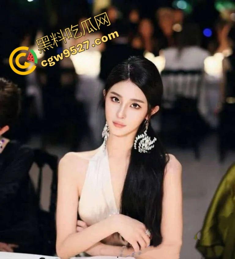 国际绝美超模秦苒的禁忌诱惑!口交、呻吟,只为新剧女主角宝座,女神的沦陷,竟是如此迷人!-4