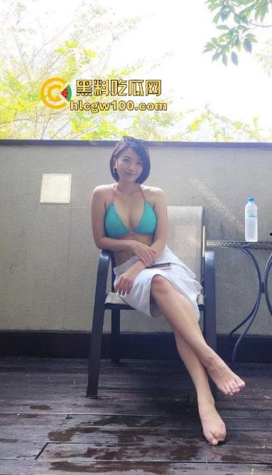 承德职场舔狗极限操作 废柴老公为升职，亲手麻醉老婆送领导迷奸玩，自己旁边伺候递纸巾，看的出来真想升官！-2