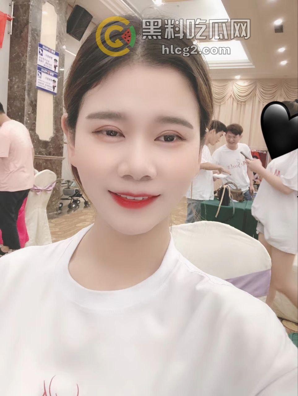 瓜友投稿：西安巨乳女友馒头穴，小马达臀部爆操视频流出，真的骚到极点！-4