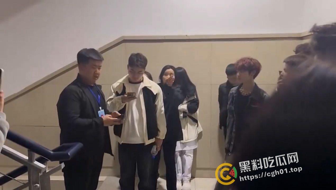 长春健康职业学院大瓜!学生们集体抗议学生会长期霸凌 这是黑社会啊 符合对大专东北银的客观印象-4