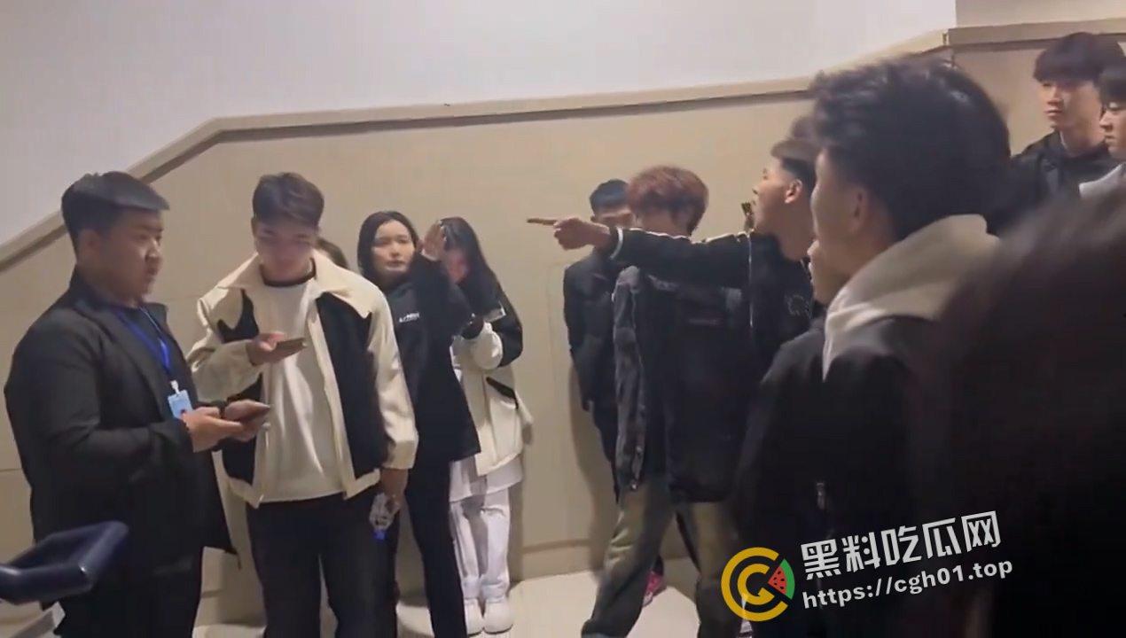 长春健康职业学院大瓜!学生们集体抗议学生会长期霸凌 这是黑社会啊 符合对大专东北银的客观印象-5