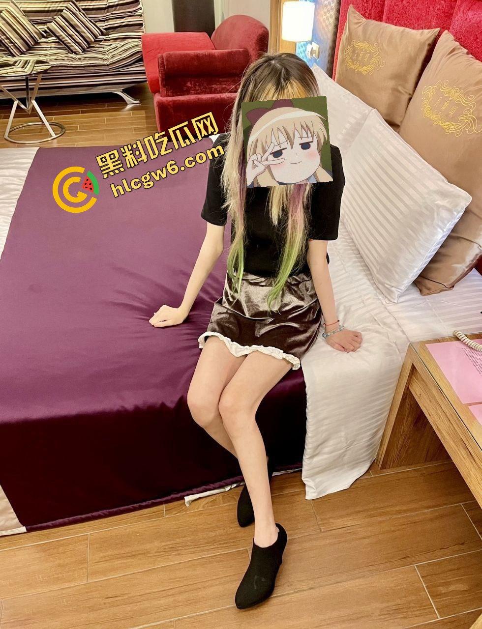 重庆商务职业学院反差婊母狗『朱馨玥』大学滥交无数单男 白虎逼被多体位爆操！独家曝光流出！-2