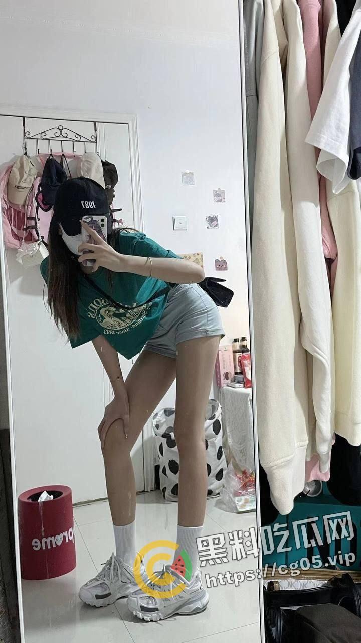 瓜友投稿!自家反差女友 ktv被捡尸博同情 多次出轨约炮死不悔改 天生贱母狗-5