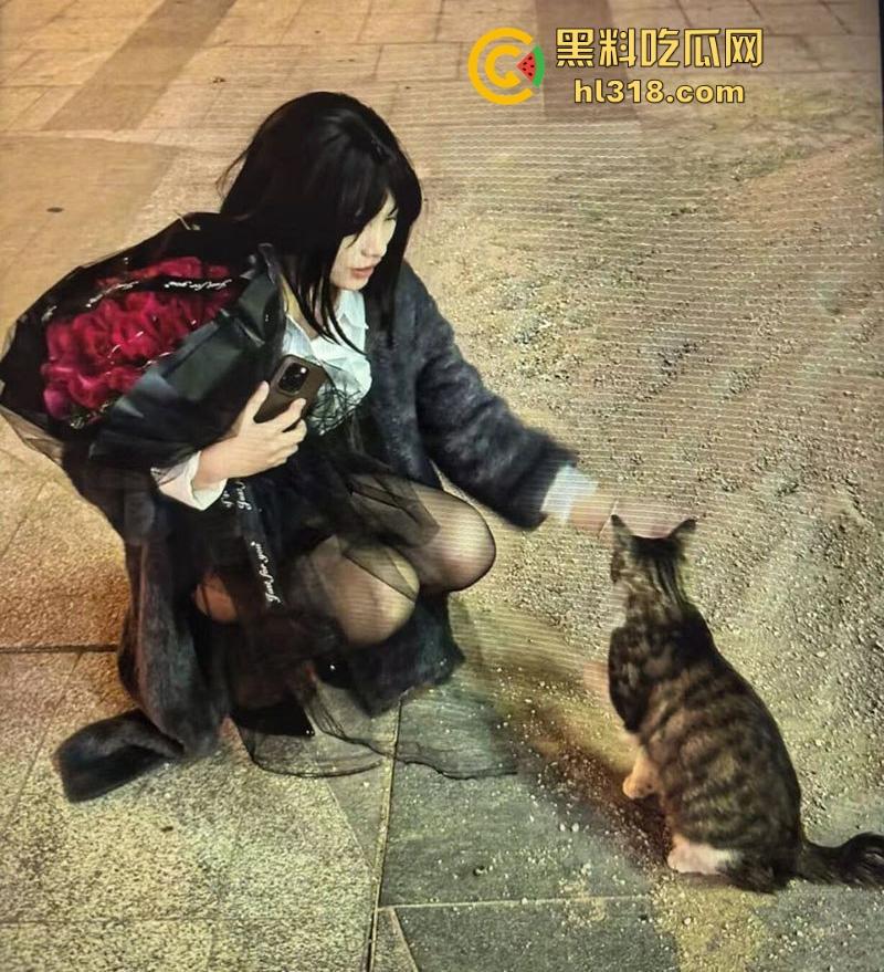 广州性感嫩妹【魏舒莹】性爱自拍分手后惨遭曝光,完美露脸激烈性爱,后入狂草肥臀堪称视觉盛宴!-2