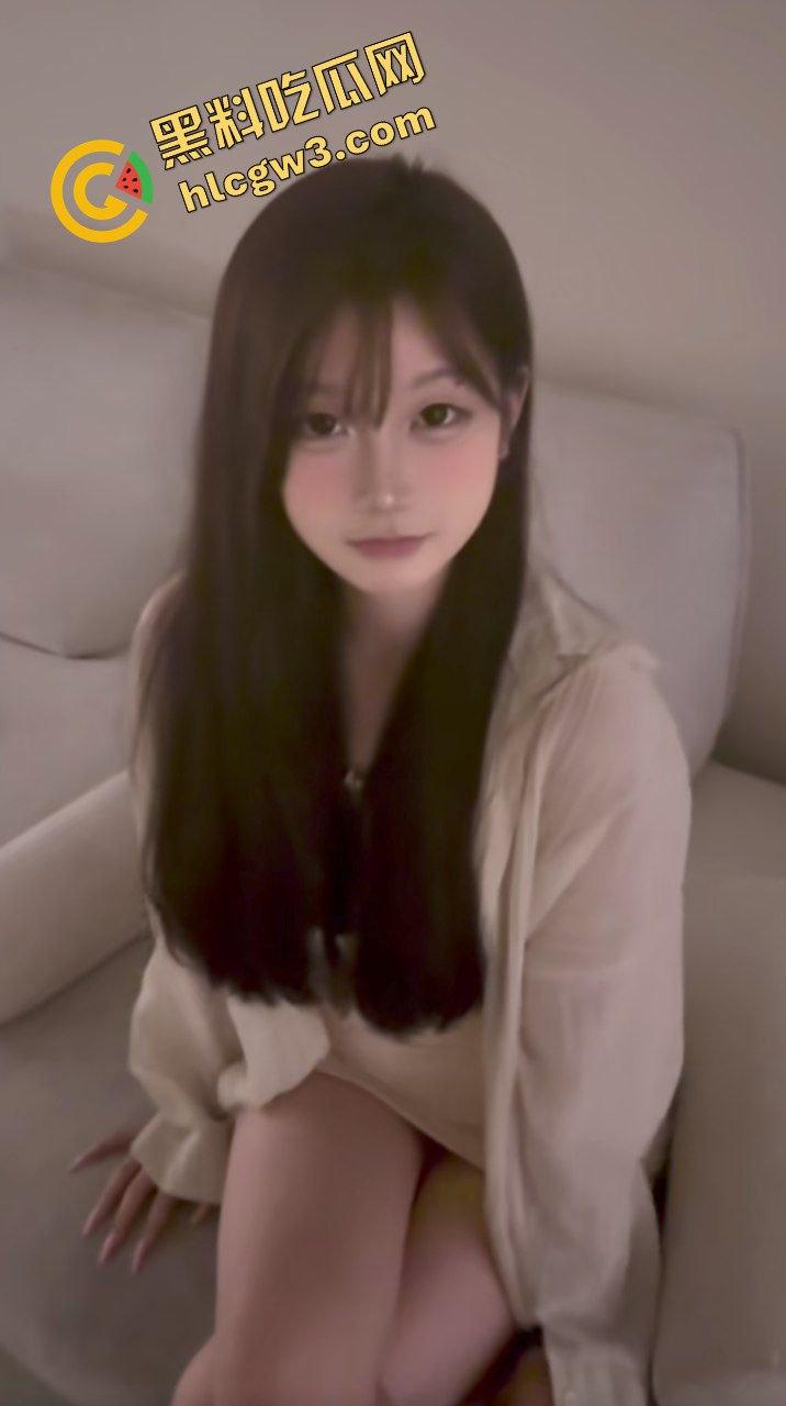 抖音极品清纯反差JK学生妹『单眼皮那女的』私拍抠逼供金爸观赏 全裸无套爆操淫叫！独家曝光！-5