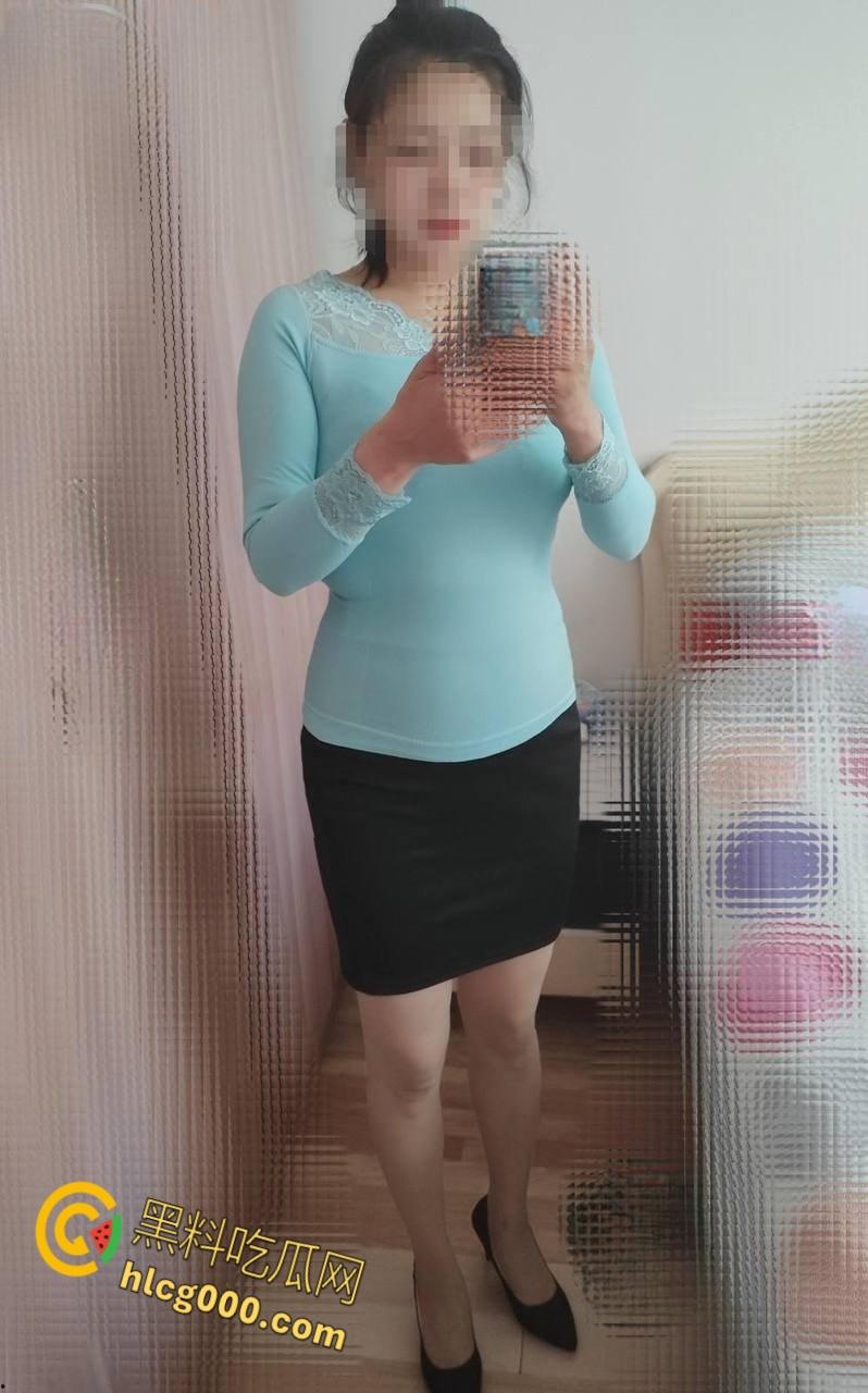 继父下午钓鱼去了,妈妈穿着性感高跟肉丝,被我疯狂浇灌丰满的多汁肥鲍,射进妈妈的最深处 !-1