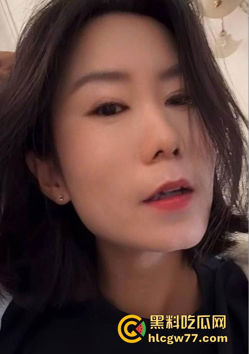 高校女校长勾引学生 私拍小视频被家长群曝光 被学生当母狗狠狠乱操 反差感直接拉满！-5