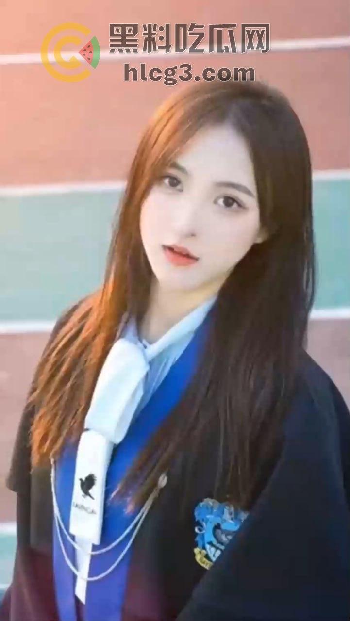 西南大学校花穆诗曼QQ裸聊泄密,性感水手服约炮内射视频曝光,直击她的淫荡一面!-1