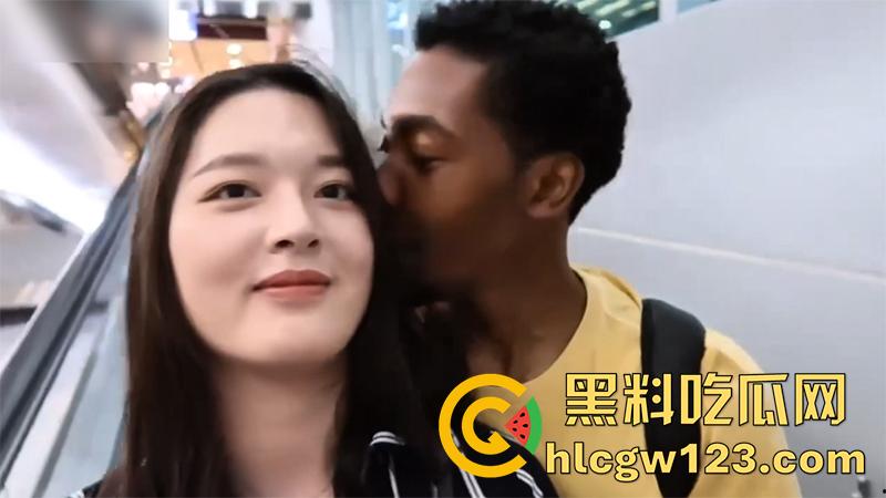 媚黑婊骚逼嫁大屌黑人，不收彩礼随便玩，一步到胃疯狂撞击，据说和黑人回到老家，还被多人轮奸呢！-7