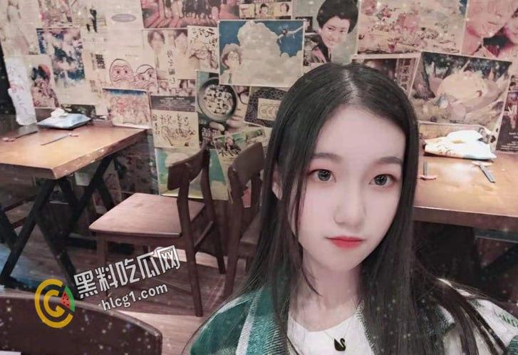 武汉大学新生 阳洋 被学长爆操调教还将视频放到外网卖钱！外表看似清纯 实则内心淫荡无比-3