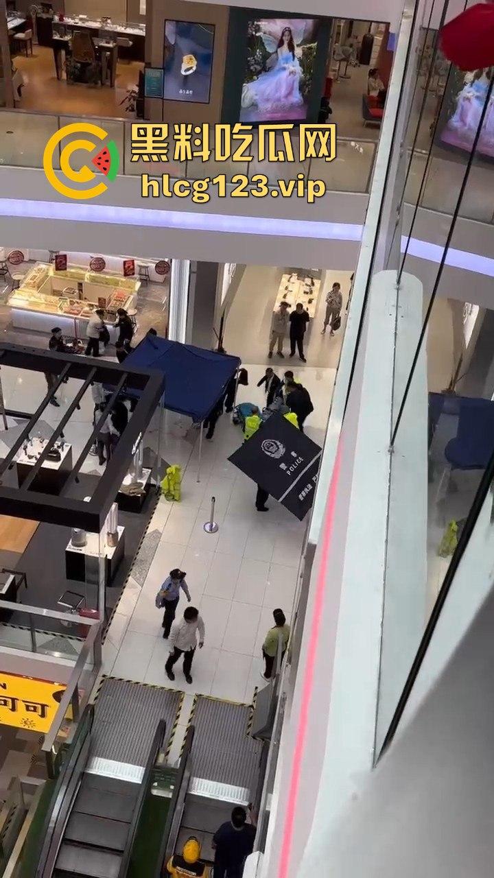 瓜友爆料来福士有人跳楼!重仓A股被套,心态崩溃直接选择跳楼!-6