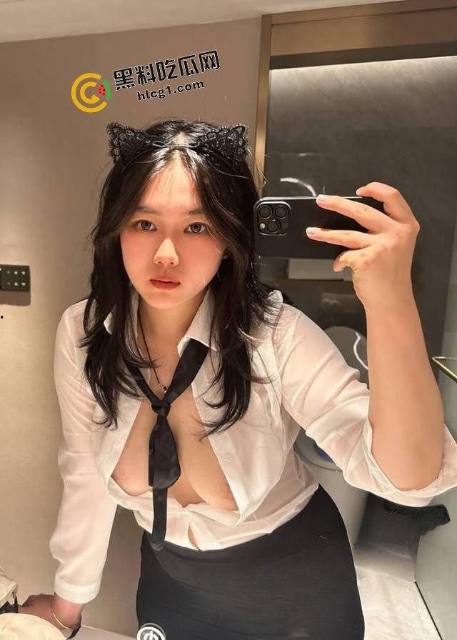 河南反差少妇人妻 张启燕 欠操又下贱的母狗 遭亲老公泄密曝光-4