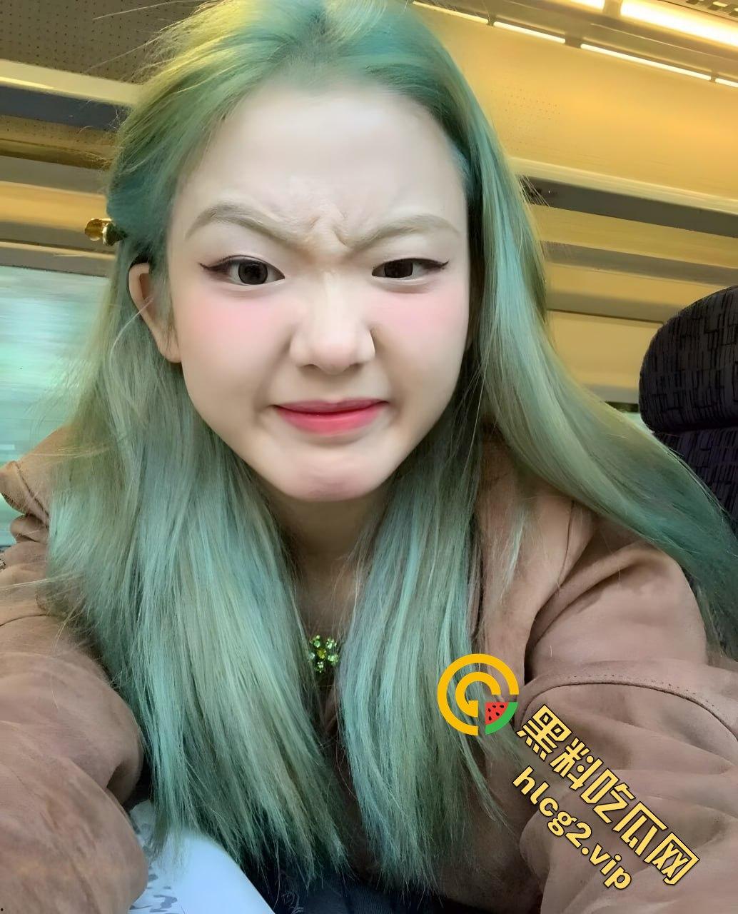 广西大学孙轶可红绿灯组合翻车!和男友约炮开房被偷拍,iCloud泄密引发热议!-2